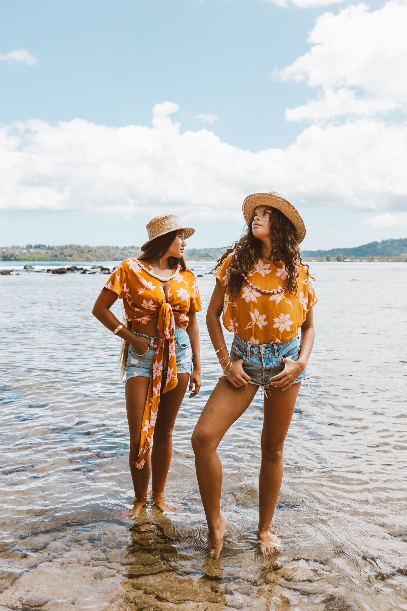 OLU WRAP TOP