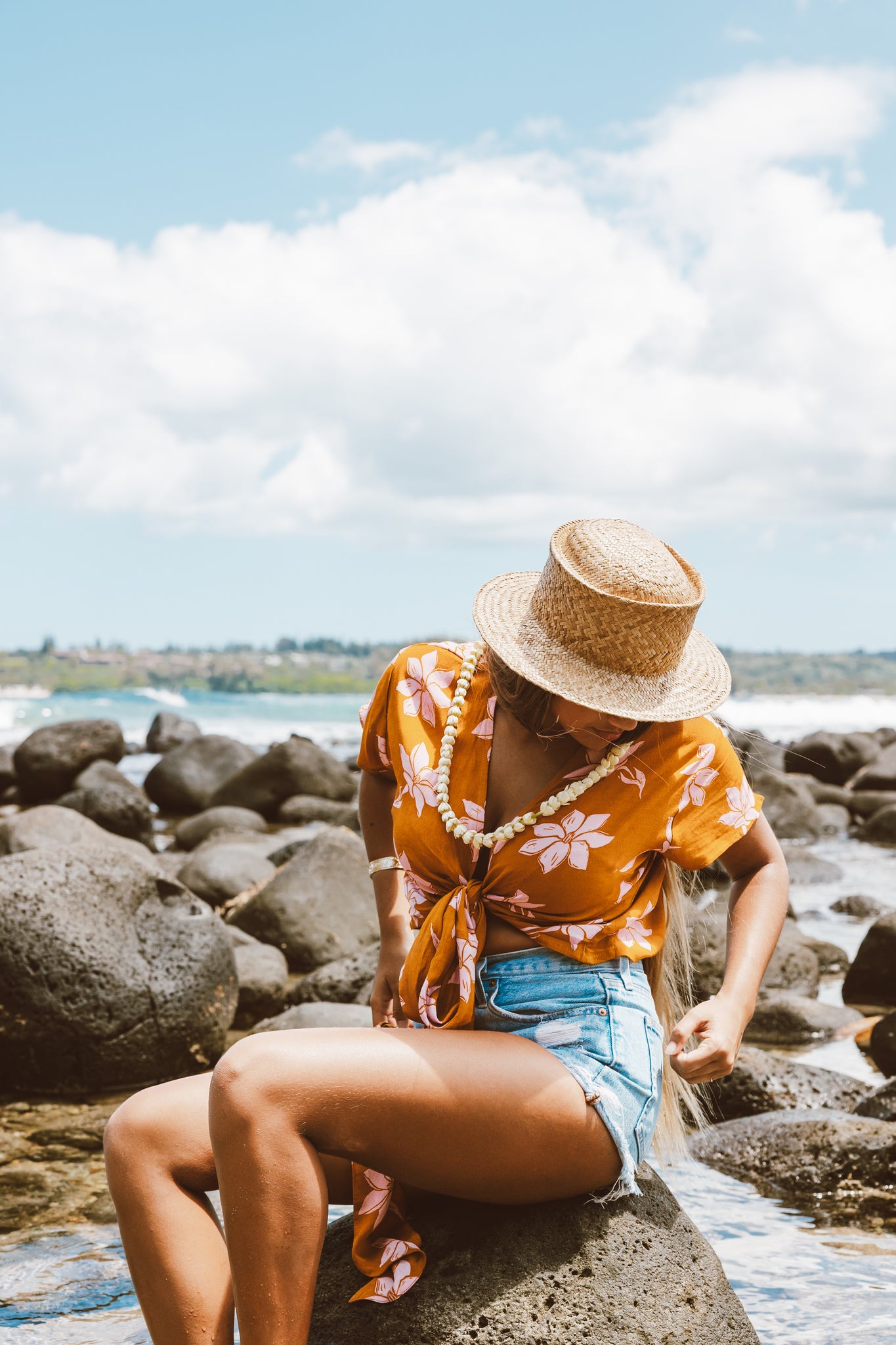 OLU WRAP TOP