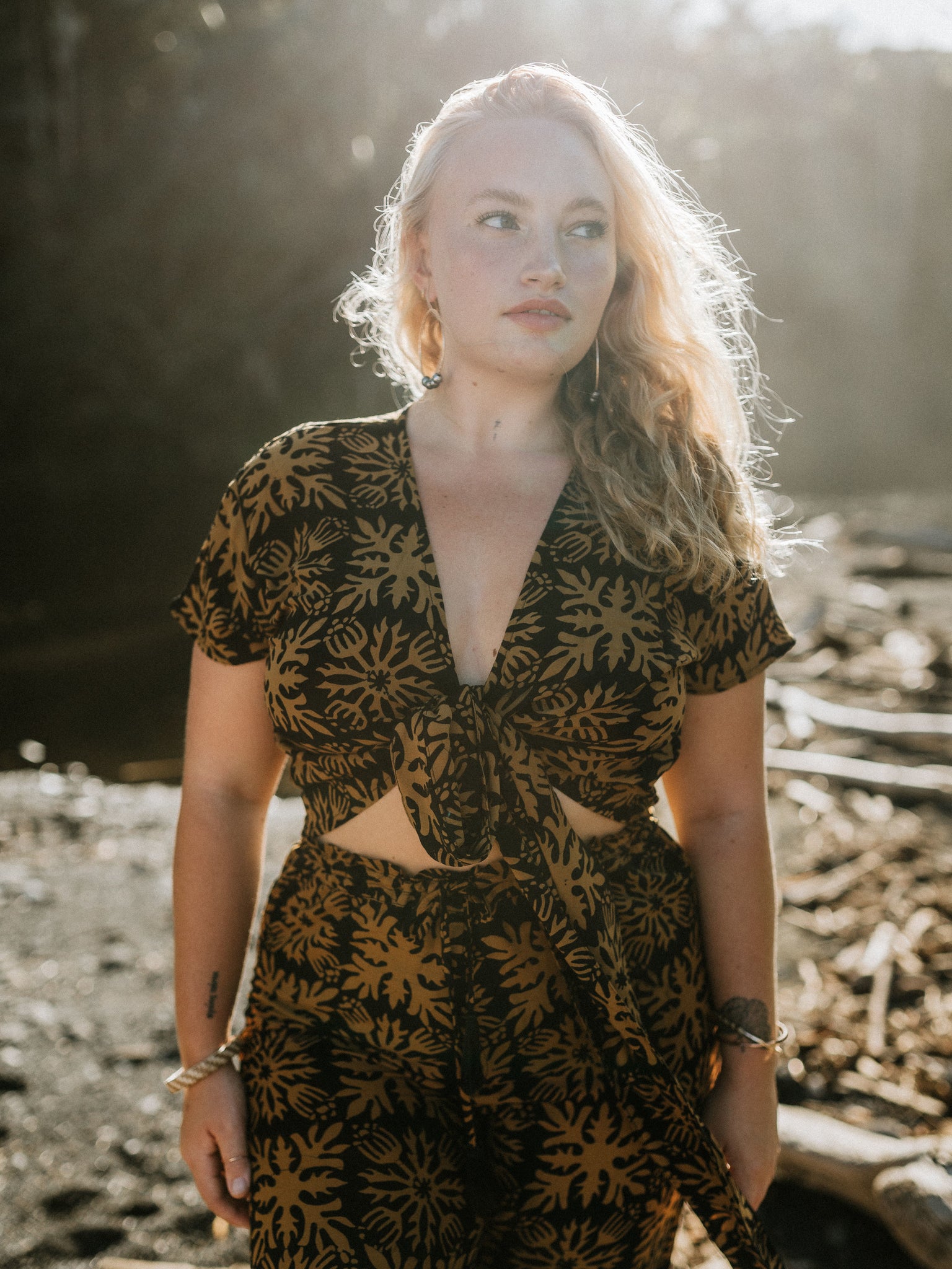 OLU WRAP TOP