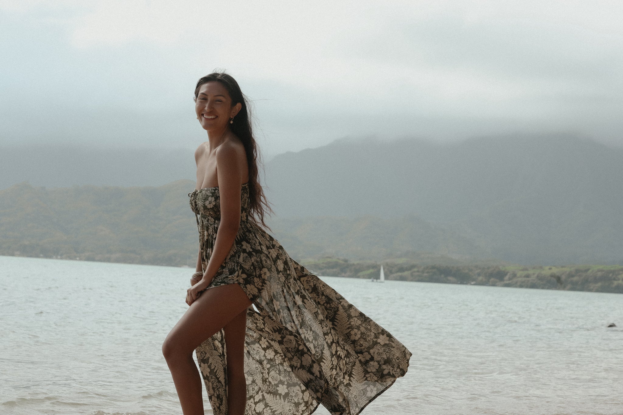 MERRIE DRESS ( lace up version)